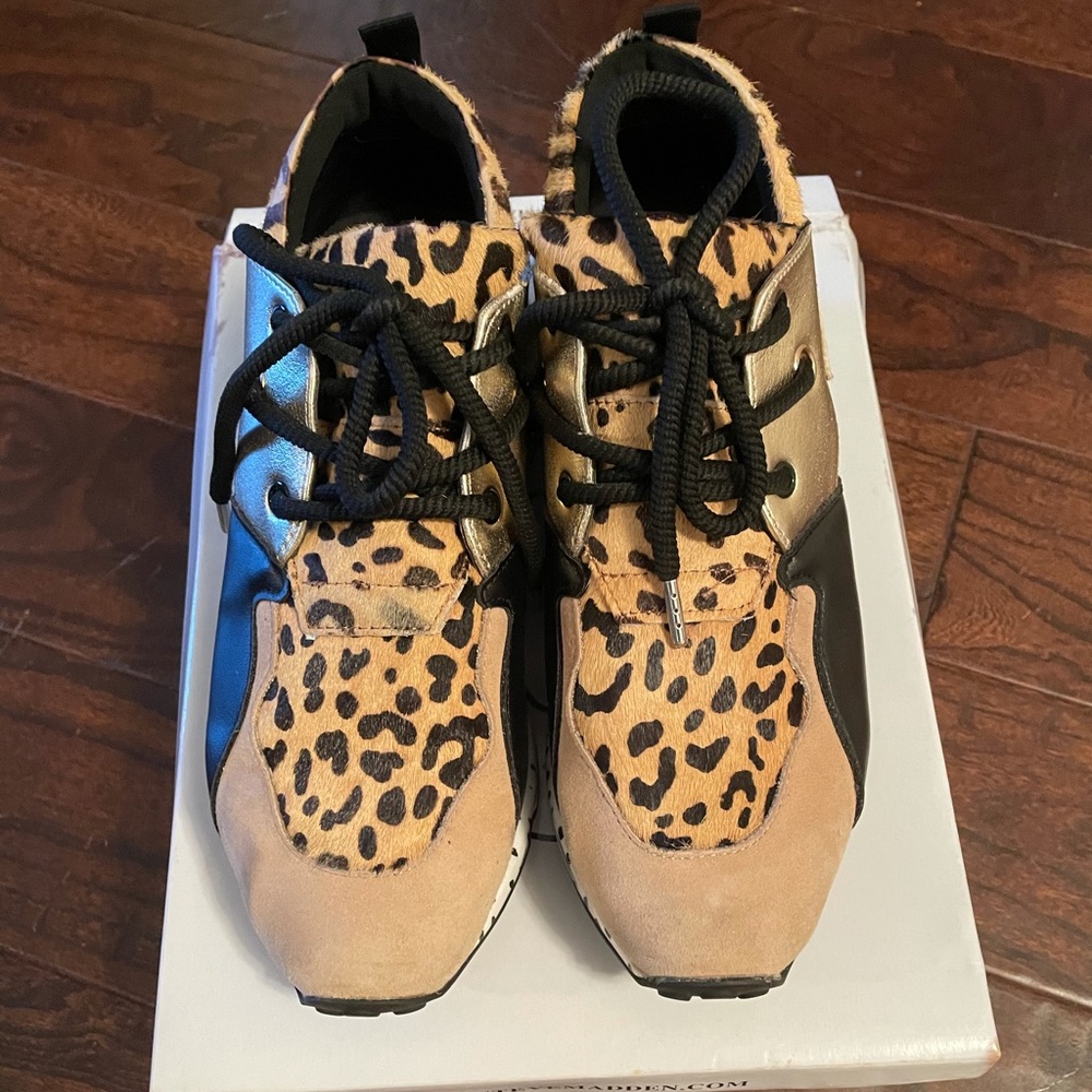 Women animal print sneakers